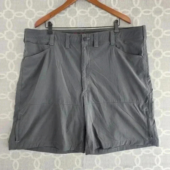 Wrangler Outdoor‎ elastic waist Gray Men's Cargo Shorts 44 - Picture 1 of 8